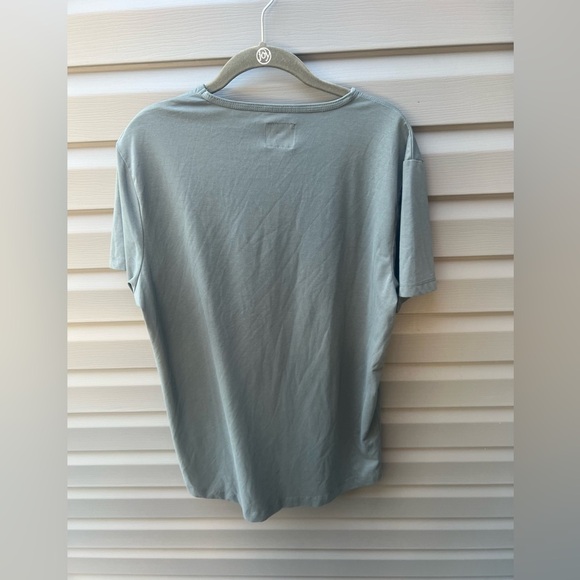 CUTS AO Curve-Hem Tee Men's T-Shirt size L - Picture 4 of 11